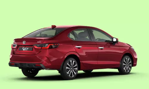 புத்தாண்டு ஸ்பெஷல்- ரூ.1,00,000 தள்ளுபடியுடன் கிடைக்கும் ஹோண்டா கார்