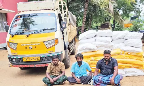 காய்கறி லாரியில் பதுக்கி குட்கா கடத்திய 3 பேர் கைது