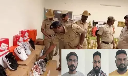 ரூ.1.10 கோடி மதிப்புள்ள ஷூக்களை கடத்திய 3 பேர் கைது