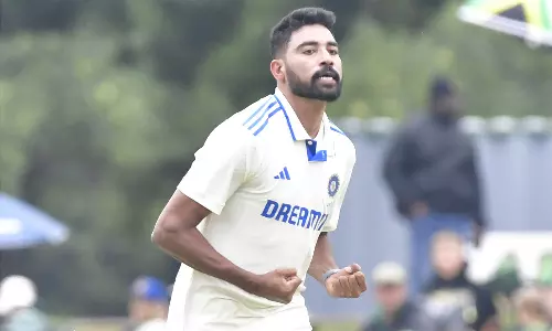 சிராஜ் 6 விக்கெட் வீழ்த்தி அசத்தல்: தென் ஆப்பிரிக்கா முதல் இன்னிங்சில் 55 ரன்களில் சுருண்டது