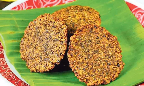 எலும்புகளை வலுப்படுத்தும் கொள்ளு - கறுப்பு உளுந்து வடை