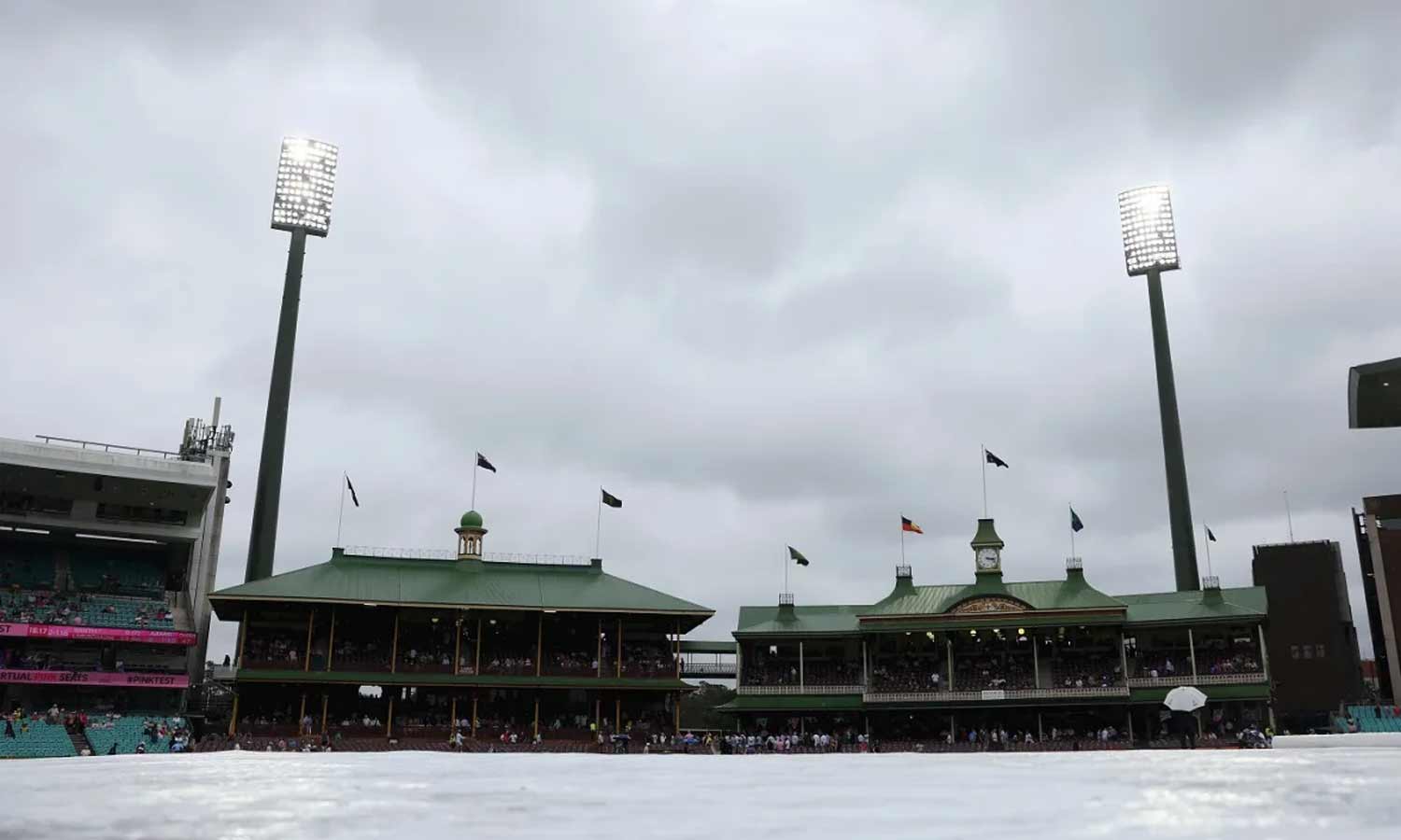 சிட்னி டெஸ்ட்: 2-வது நாள் ஆட்ட முடிவில் ஆஸ்திரேலியா 116/2