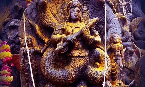 பாம்பரசர்களோடு தொடர்புடைய தலங்கள்