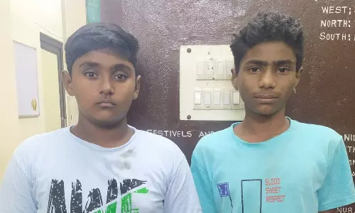 தேனி அருகே மாயமான பள்ளி மாணவர்கள் நாமக்கல்லில் மீட்பு