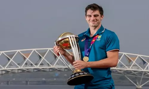 பிராட்மேனுக்கு அடுத்தபடியாக பாட் கம்மின்ஸ் - மைக்கல் வாகன்