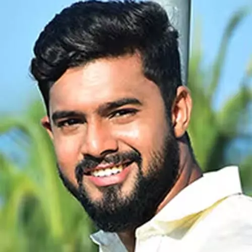 நலீப் ஜியா