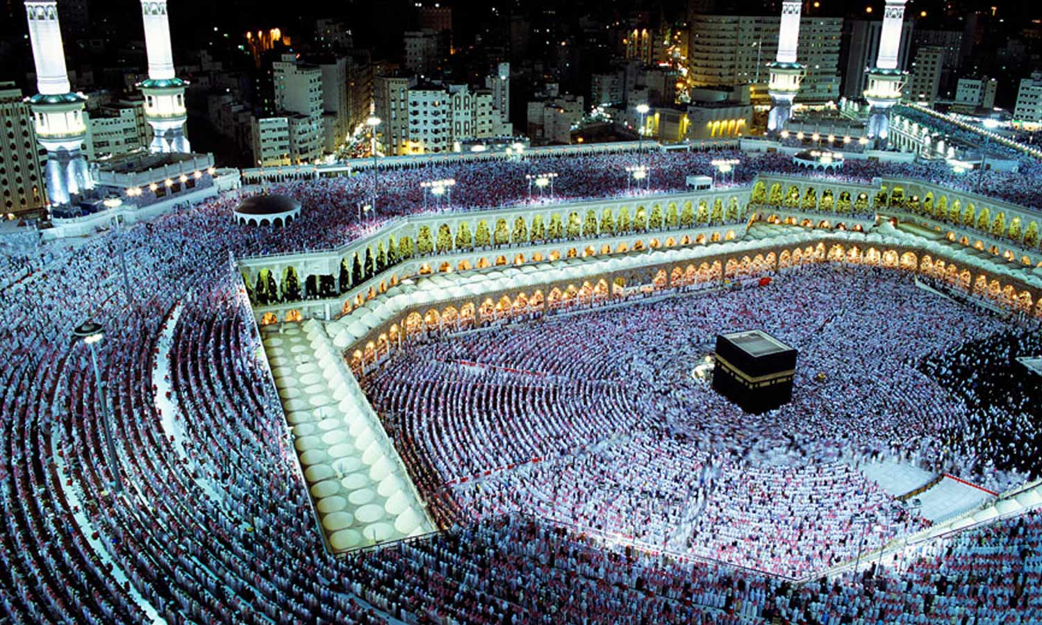 ஹஜ் பயணம் மேற்கொள்ள இந்த ஆண்டு 1.75 லட்சம் பேருக்கு அனுமதி
