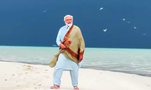 மோடி லட்சத்தீவு பயணம்- சர்ச்சை கருத்து பதிவிட்ட 3 அமைச்சர்கள் சஸ்பெண்ட்