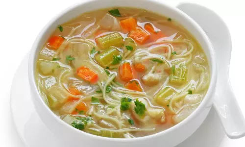 குளிர்காலத்துக்கு இதமான நூடுல்ஸ் சூப்