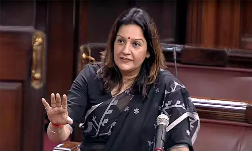 பா.ஜனதாவின் கூட்டணி சரணடைந்த கூட்டணி: பிரியங்கா சதுர்வேதி