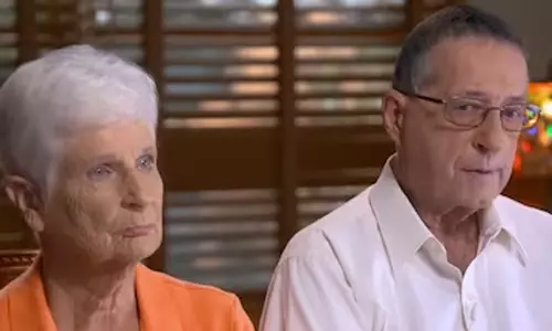 லாட்டரியில் ரூ.200 கோடி வென்ற முதியோர் தம்பதி... வாழ்க்கை சினிமா படமானது