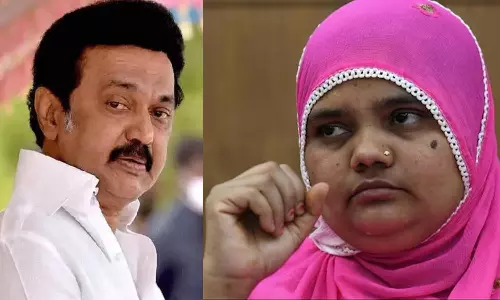 இருள் சூழ்ந்த வேளையில் நம்பிக்கை தரும் ஒளிக்கீற்றாக உச்சநீதிமன்றத் தீர்ப்பு அமைந்திருக்கிறது: மு.க.ஸ்டாலின்