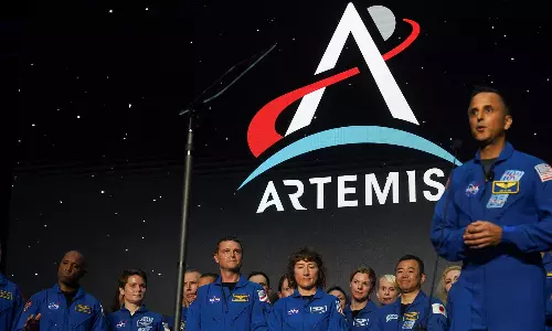 நிலவுக்கு மனிதனை அனுப்பும் திட்டம் 2026-ம் ஆண்டு வரை தள்ளிவைப்பு