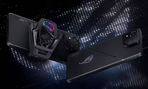 24 ஜி.பி. ரேம் கொண்ட ரோக் போன் 8 ப்ரோ - இந்திய விலை எவ்வளவு தெரியுமா?