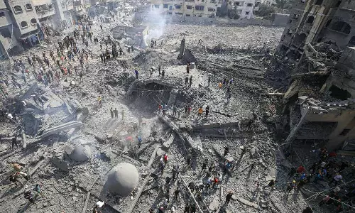 இனப்படுகொலை செய்வதாக குற்றச்சாட்டு: சர்வதேச கோர்ட்டில் இஸ்ரேல் மீது விசாரணை