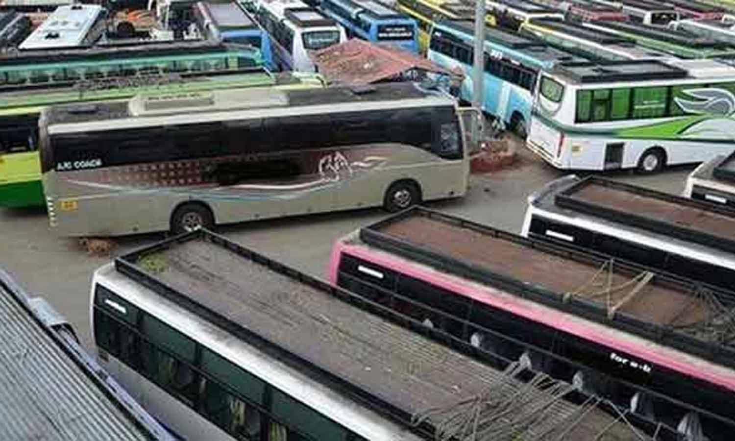 ஆம்னி பஸ்களில் ரூ.4000 கட்டணம்- தென் மாவட்ட மக்கள் அதிர்ச்சி