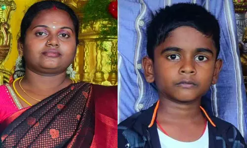 காரிமங்கலம் அருகே விபத்து... மோட்டார் சைக்கிள் மீது லாரி மோதி தாய், மகன் பலி