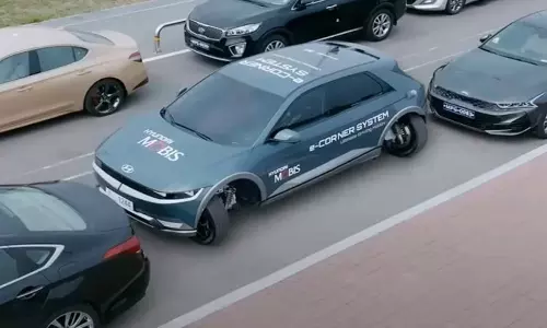 360 கோணத்தில் திரும்பும் மின்சார காரை உருவாக்கியுள்ள ஹூண்டாய் நிறுவனம்