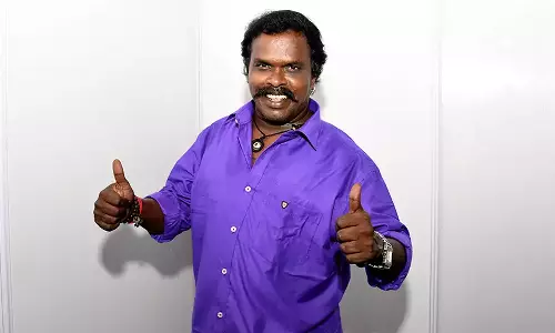 இயக்குனராக அறிமுகமாவதில் மகிழ்ச்சியடைகிறேன்- அந்தோணி தாசன் பேச்சு