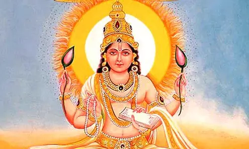 சூரியன் பதினாறு போற்றி