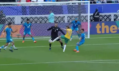 ஆசிய கோப்பை கால்பந்து: இந்திய அணியை 2-0 என்ற கணக்கில் வீழ்த்தியது ஆஸ்திரேலியா