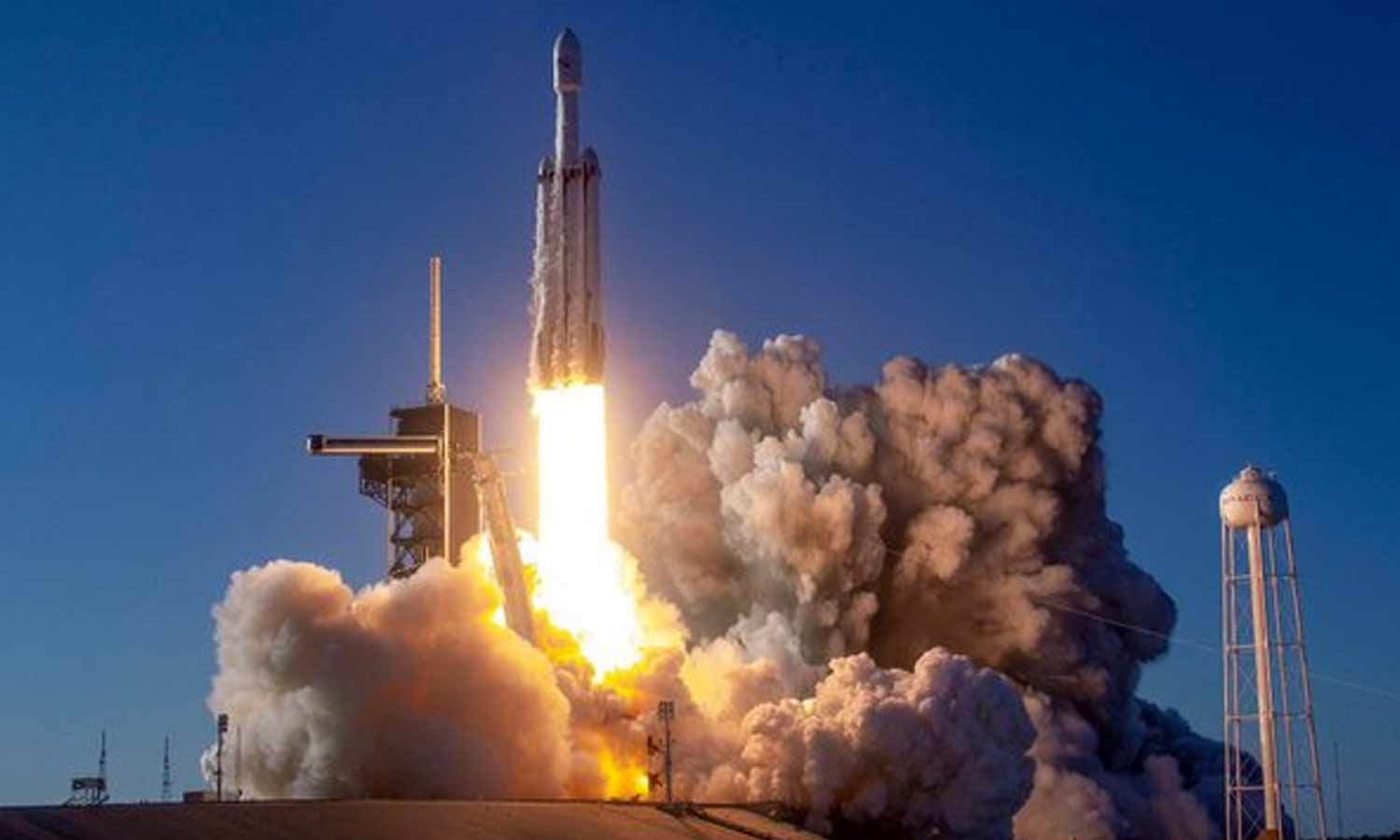 பூமியை நோக்கி வருகிறது: அமெரிக்க தனியார் நிறுவனத்தால் நிலவுக்கு அனுப்பப்பட்ட விண்கலம்