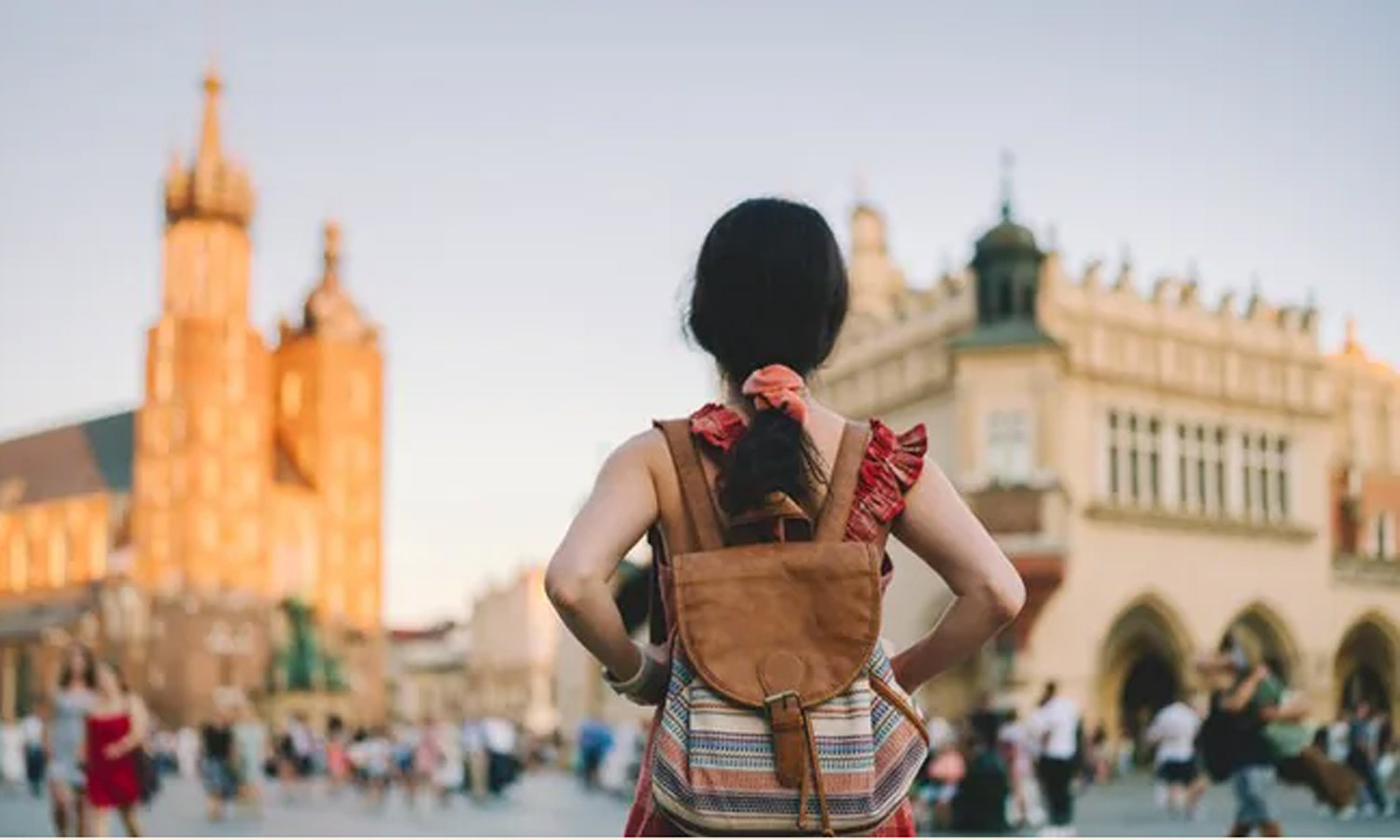 இட நெருக்கடியை சமாளிக்க குடியேற்றத்தை குறைக்கும் கனடா