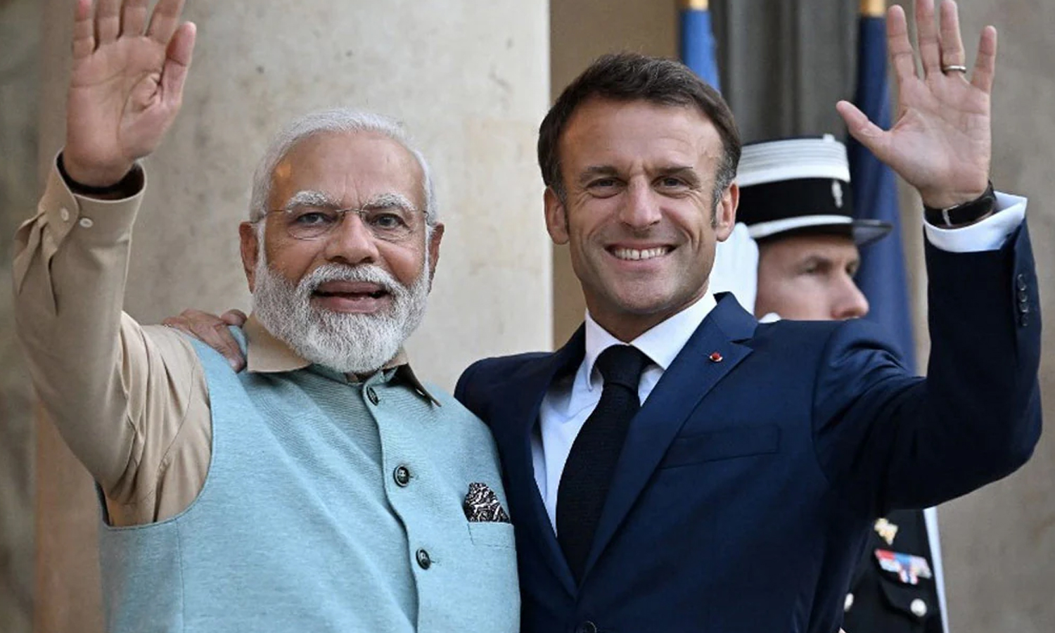 மேக்ரானுக்கு சிறப்பான வரவேற்பு அளிக்க ஏற்பாடுகள் மும்முரம்