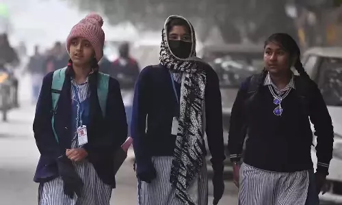 கடும் குளிர்: டெல்லியில் அனைத்து பள்ளிகளும் இன்று திறப்பு