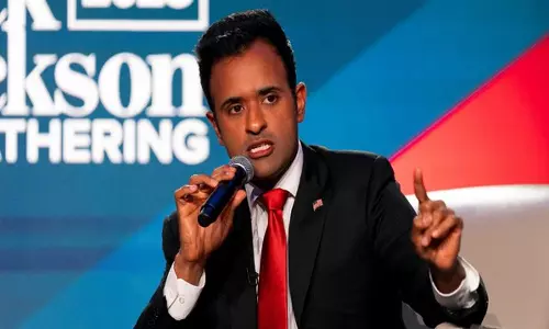 அமெரிக்க அதிபர் தேர்தல்: விவேக் ராமசாமி திடீர் விலகல்