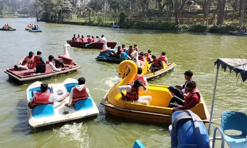 காணும் பொங்கலையொட்டி சுற்றுலா தலங்களில் அலை மோதிய கூட்டம்