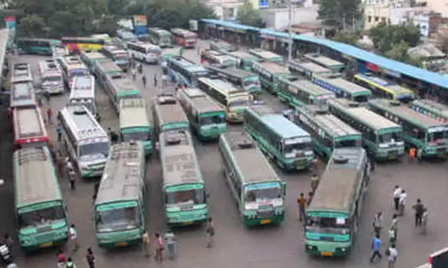 அரசு விரைவு பஸ்களில் டிக்கெட் கட்டணம் திடீர் உயர்வு அரசு விரைவு பஸ்களில் டிக்கெட் கட்டணம் திடீர் உயர்வு