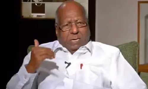 ஆற்காடு வீராசாமி ஆஸ்பத்திரியில் அனுமதி