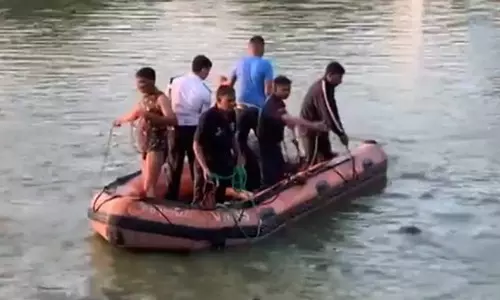 குஜராத் படகு விபத்தில் 18 பேர் மீது வழக்கு: ஜனாதிபதி, பிரதமர் இரங்கல்