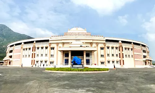 வருகிற 24-ந்தேதி ஜல்லிக்கட்டு: ஆன்லைனில் பதிவு செய்து கொள்ளலாம்- கலெக்டர் தகவல்