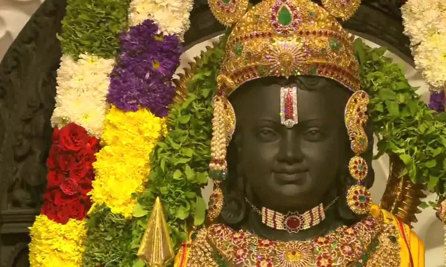 மலர்கள்,  ஆபரணங்களால் ஜொலிக்கும் ராமர்... ... கடவுள் ராமர் தேசத்தை இணைக்கிறார்: பிரதமர் மோடி பேச்சு... லைவ் அப்டேட்ஸ்