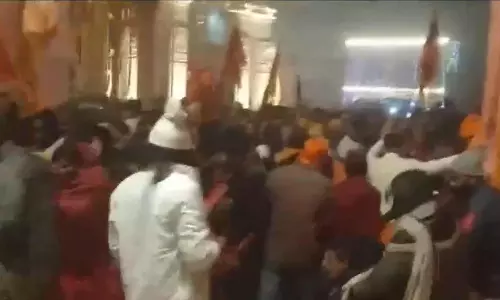 ராமர் கோவிலில் இன்று காலை கட்டுக்கடங்காத வகையில் குவிந்த பக்தர்கள்?