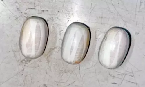 திருச்சி விமான நிலையத்தில் ரூ.35 லட்சம் மதிப்புள்ள கடத்தல் தங்கம் பறிமுதல்