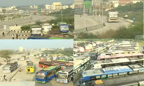 கிளாம்பாக்கத்தில் நிறுத்தப்பட்ட ஆம்னி பேருந்துகள்: கோயம்பேட்டில் பலத்த போலீஸ் பாதுகாப்பு