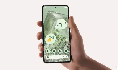 ஐபோன் போன்ற டிசைன் - இணையத்தில் லீக் ஆன பிக்சல் 9 புகைப்படங்கள்