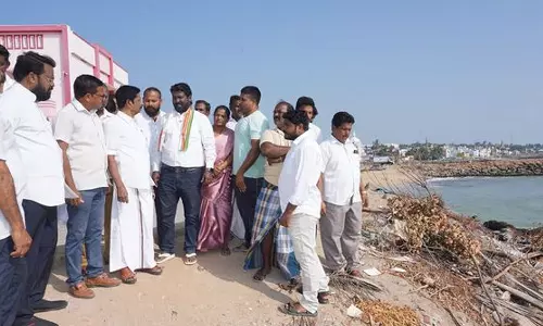 தூண்டில் பாலம் பகுதிகளை பார்வையிட்ட விஜய் வசந்த்