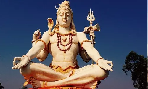 தன்னைத்தானே வழிபட்ட ஈசன்!