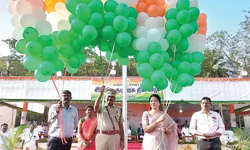 காஞ்சிபுரம், திருவள்ளூர், செங்கல்பட்டு மாவட்டங்களில் குடியரசு தின விழா