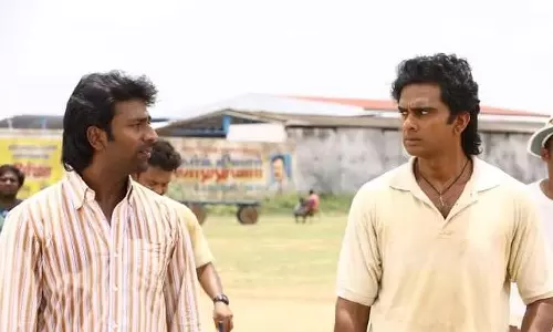 அரக்கோணம் திரையரங்கிற்கு வந்த Blue Star படக்குழு