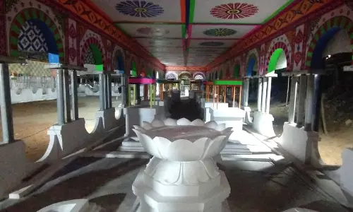 அவினாசி கோவில் கும்பாபிஷேகத்திற்காக 79 குண்டங்களுடன் யாக சாலைகள் அமைப்பு