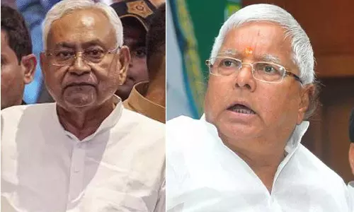 ஒரு கை பார்க்க லாலு முடிவு: நிதிஷ் குமார் கட்சி எம்.எல்.ஏ.க்களில் 10 பேரை இழுக்க முயற்சி