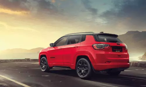 இந்திய வெளியீட்டுக்கு தயாராகும் ஜீப் எலெக்ட்ரிக் கார் - எந்த மாடல் தெரியுமா?