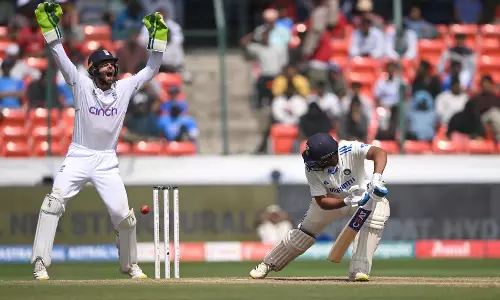 இங்கிலாந்து எதிரான முதல் டெஸ்ட்- 7 விக்கெட்டுகளை இழந்து  இந்தியா திணறல்