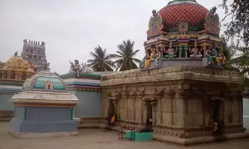 அட்சயபுரீஸ்வரர் கோவில் அமைப்பு