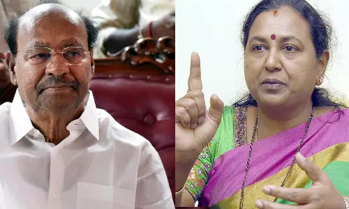 தி.மு.க.வை எதிர்த்து வலுவாக களம் இறங்க வியூகம்: பா.ம.க., தே.மு.தி.க.வை இழுக்க அ.தி.மு.க. தீவிர முயற்சி